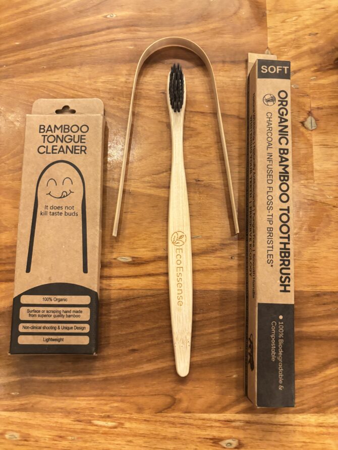 Bamboo Brush with C-Curve & tongue cleaner | Eco Essense