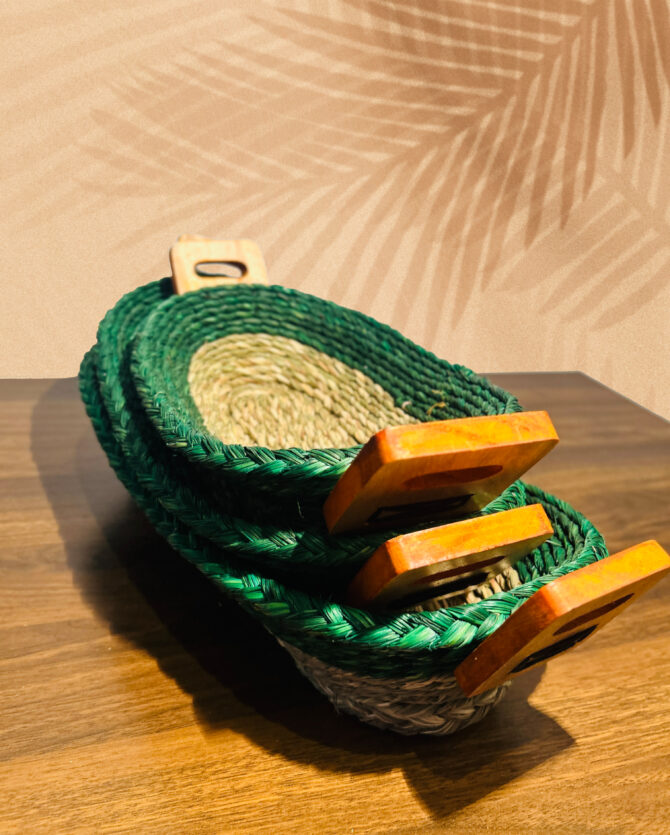 Handmade Bread Basket with Wooden Handle – Rich Green