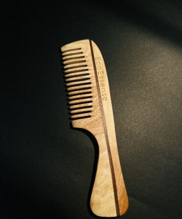 Premium Handle Neem Comb – Natural Care for Healthy Hair