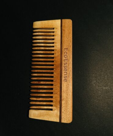 Neem Wood Shampoo Comb – Gentle Care for Hair & Scalp